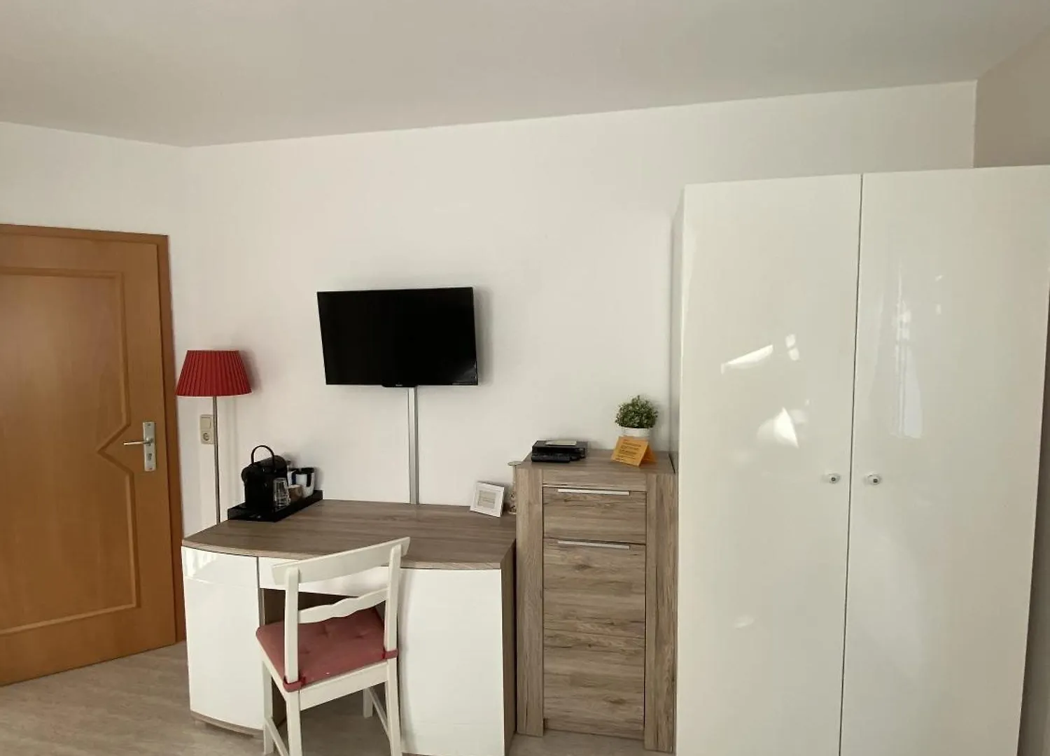 Apartments Und Zimmer Gaestehaus Matthias Dresden